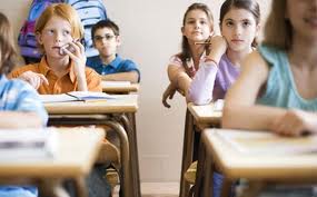 Celular em aula